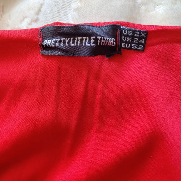 Pretty Little Thing Red sheer sleeve bodycon dress - Picture 2 of 2
